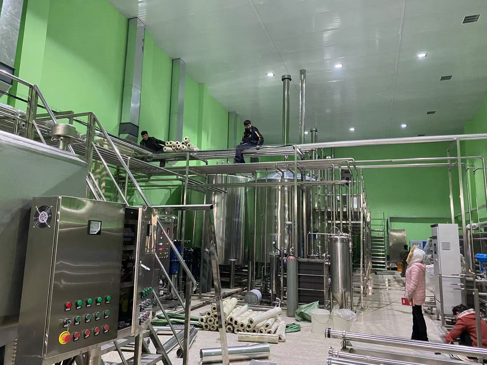 吉利精酿啤酒设备厂—精酿啤酒设备制造：传承工艺与创新科技的交融
